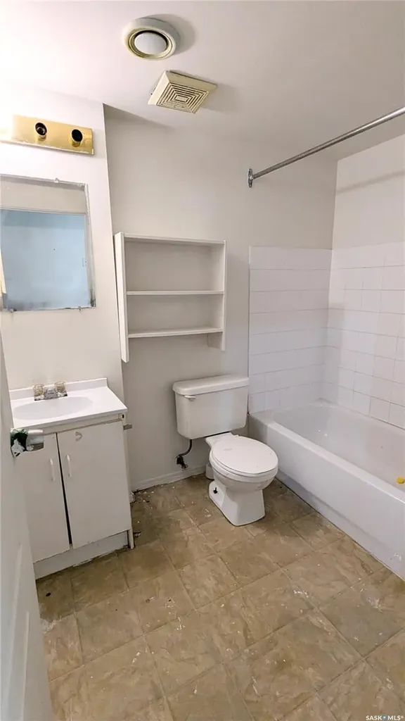 409 U Avenue S Saskatoon SK S7M 3C4