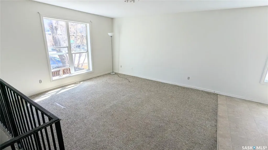 409 U Avenue S Saskatoon SK S7M 3C4