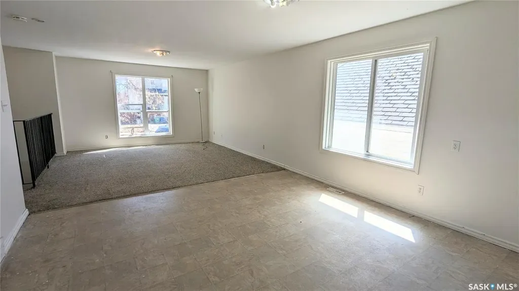 409 U Avenue S Saskatoon SK S7M 3C4
