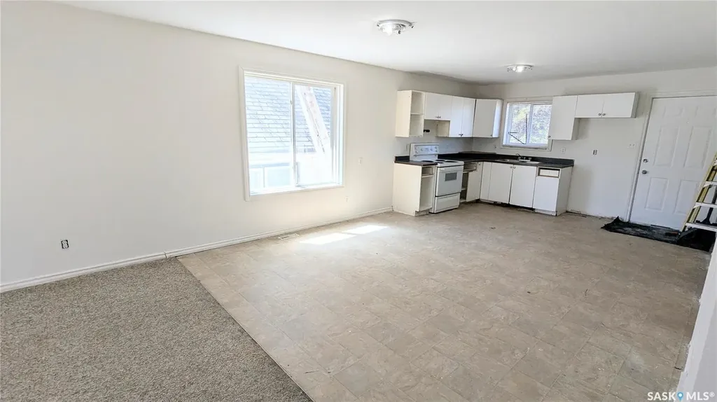 409 U Avenue S Saskatoon SK S7M 3C4