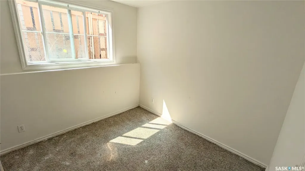 409 U Avenue S Saskatoon SK S7M 3C4