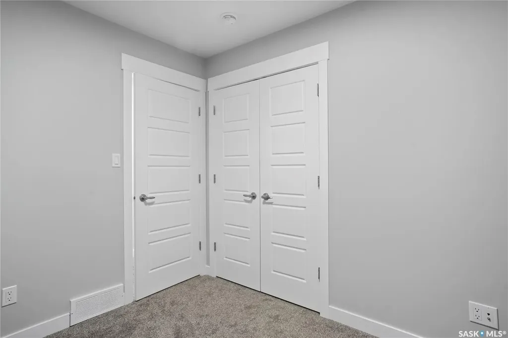 5422 Whereatt Road Regina SK S4W 0K4