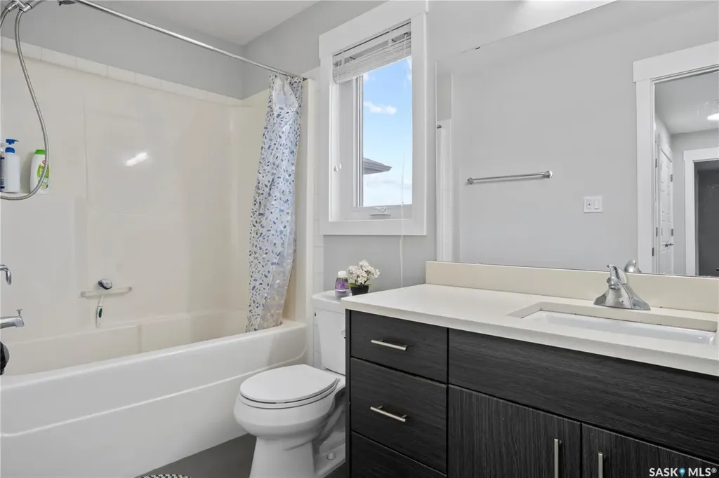 5422 Whereatt Road Regina SK S4W 0K4