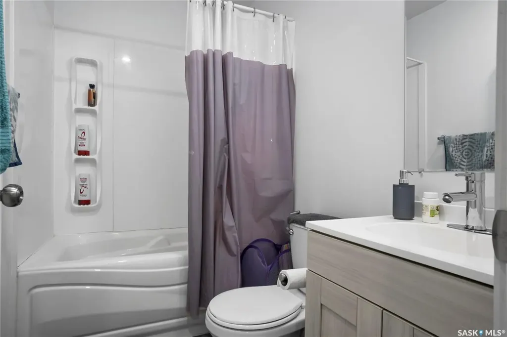 5422 Whereatt Road Regina SK S4W 0K4