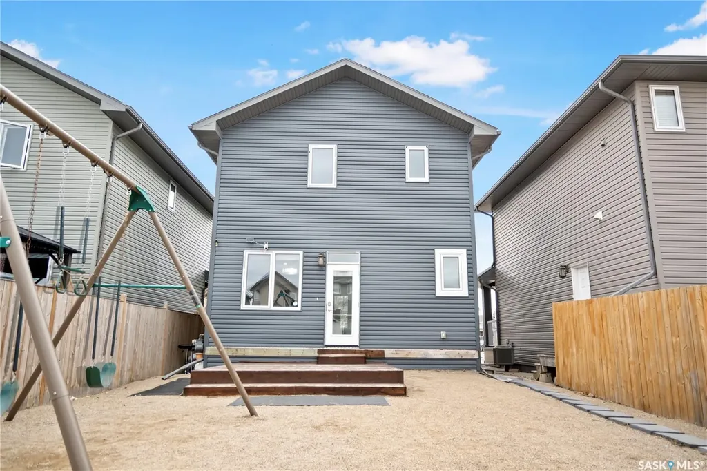 5422 Whereatt Road Regina SK S4W 0K4