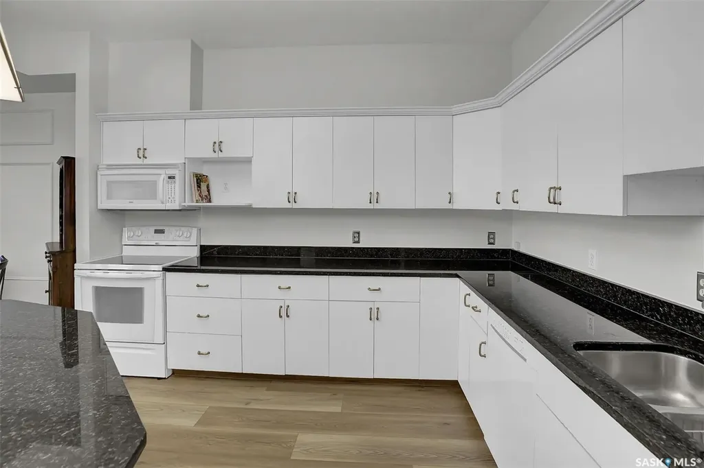 1839 Scarth Street Regina SK S4P 2G9
