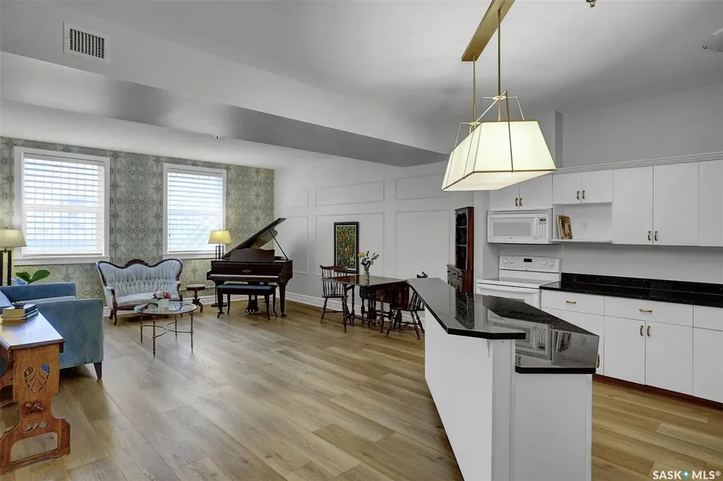 1839 Scarth Street Regina SK S4P 2G9