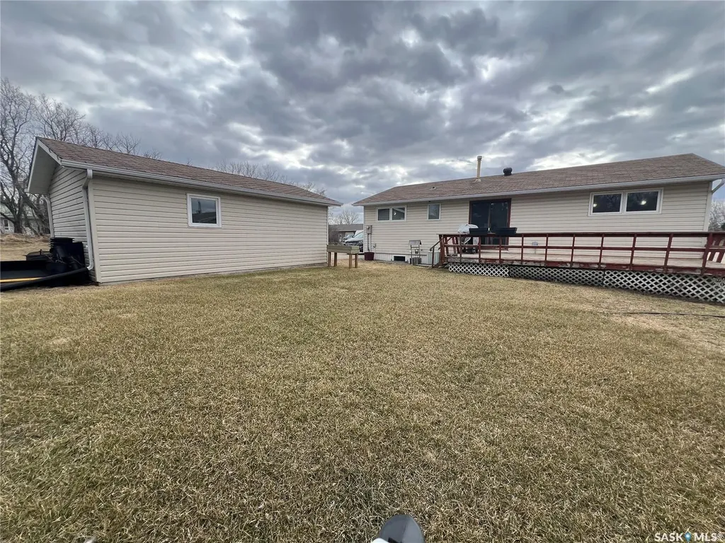 901 Thompson Street Whitewood SK S0G 5C0