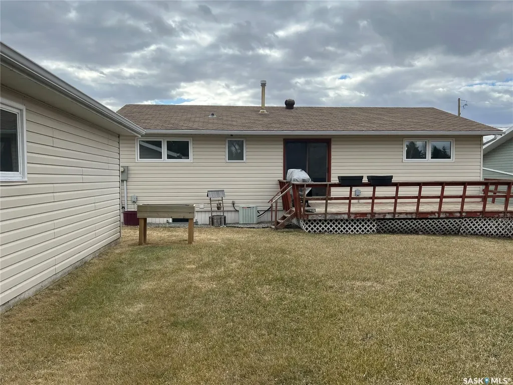 901 Thompson Street Whitewood SK S0G 5C0