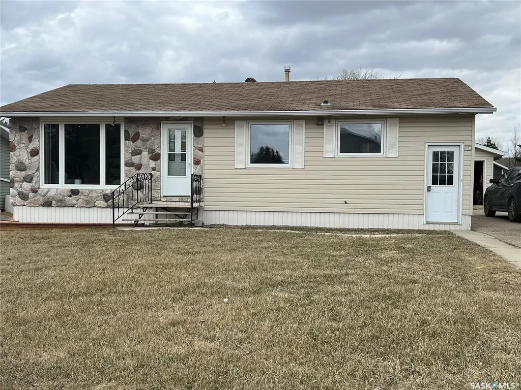 901 Thompson Street Whitewood SK S0G 5C0