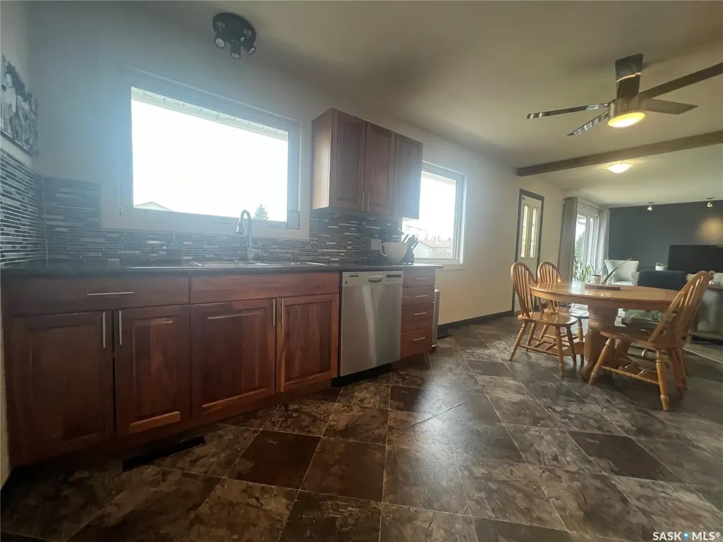 901 Thompson Street Whitewood SK S0G 5C0