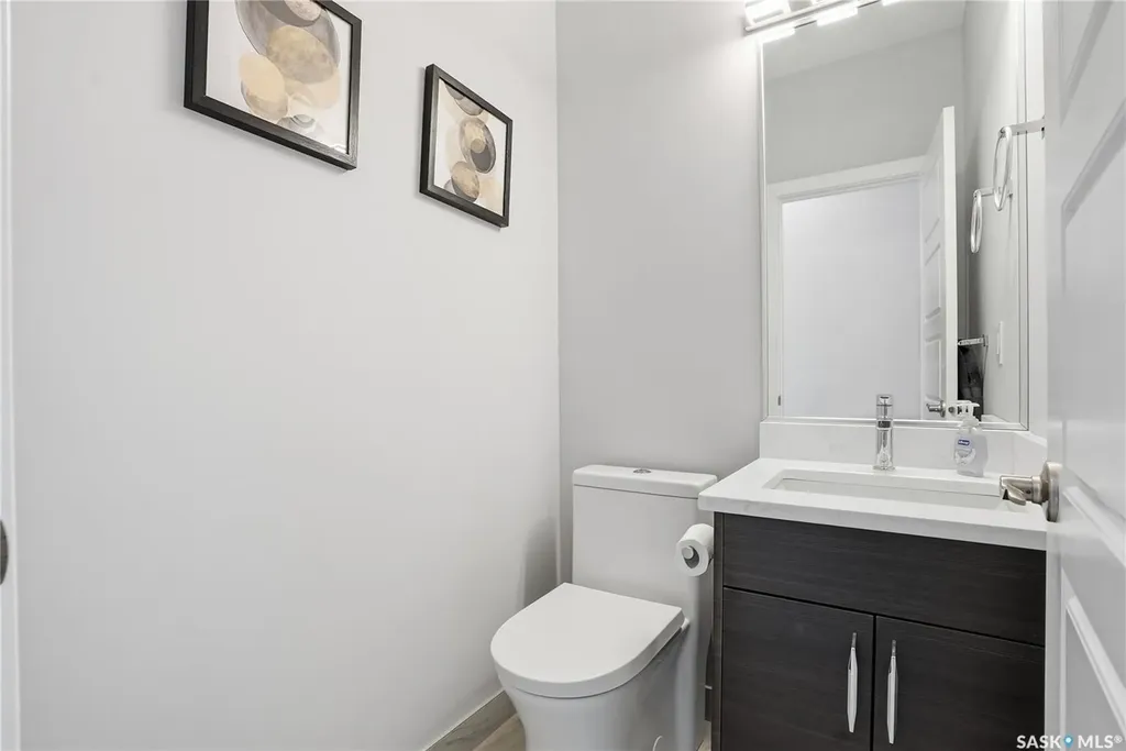 103 Flynn Manor Saskatoon SK S7V 0Z4