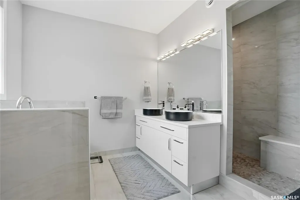 103 Flynn Manor Saskatoon SK S7V 0Z4