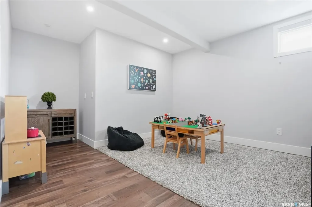 103 Flynn Manor Saskatoon SK S7V 0Z4