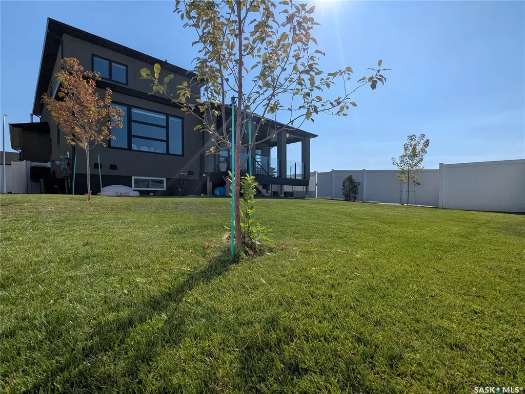 103 Flynn Manor Saskatoon SK S7V 0Z4