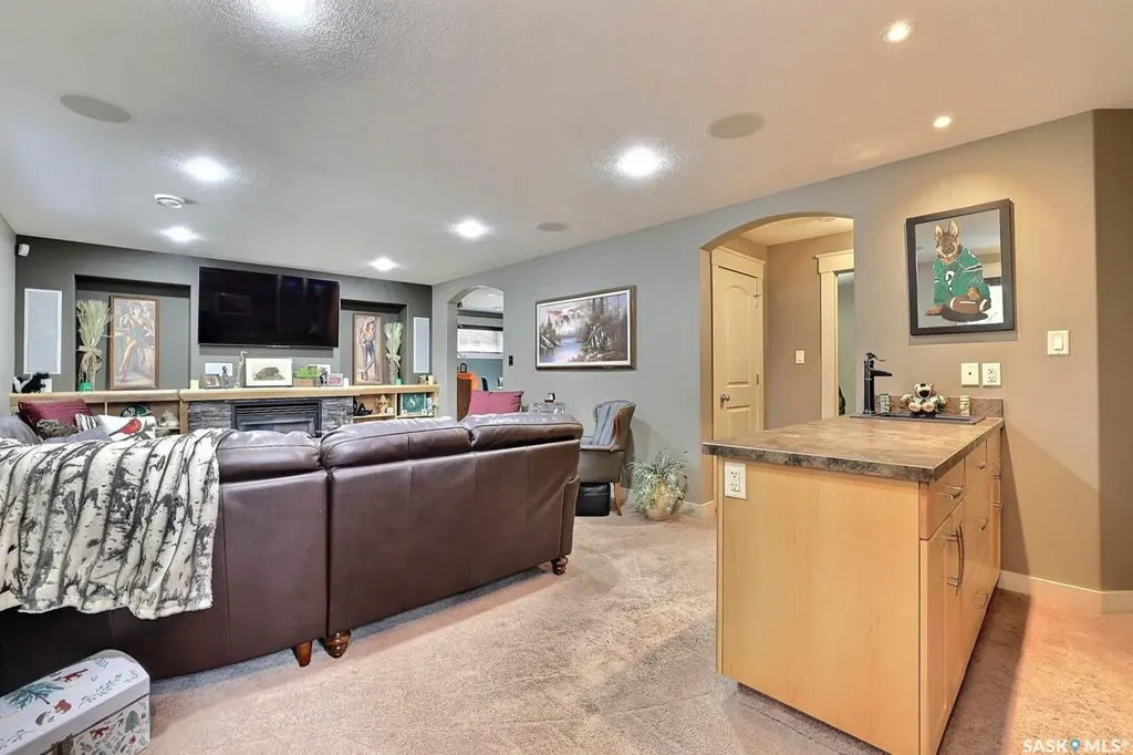 225 Willow Ridge Drive Pilot Butte SK S0G 3Z0