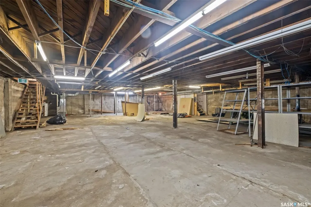 1125 2nd Avenue W Prince Albert SK S6V 2E3
