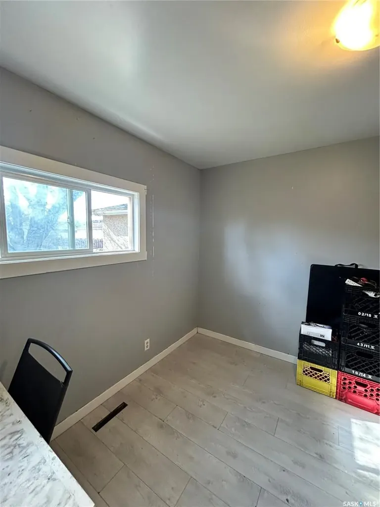 922 Garnet Street Regina SK S4T 2X5