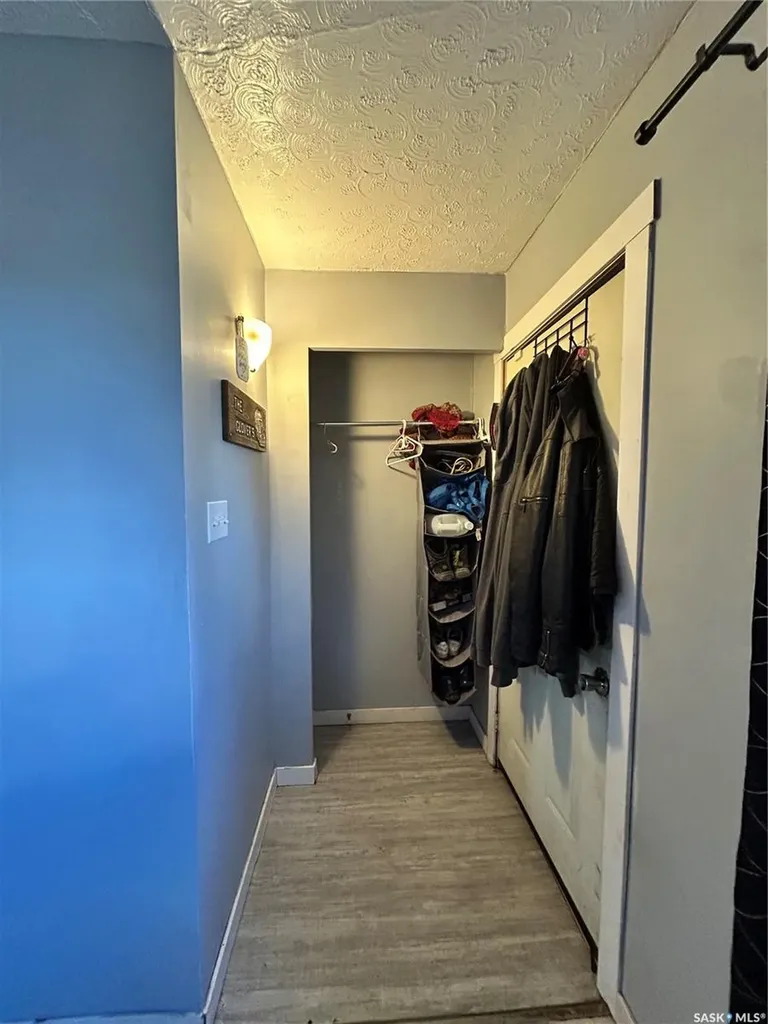 922 Garnet Street Regina SK S4T 2X5
