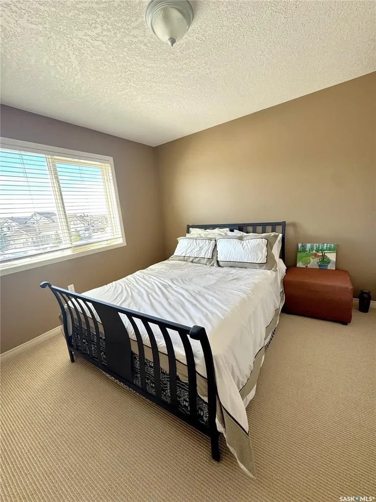 17 Eagle View Way Elk Ridge SK S0J 0N0
