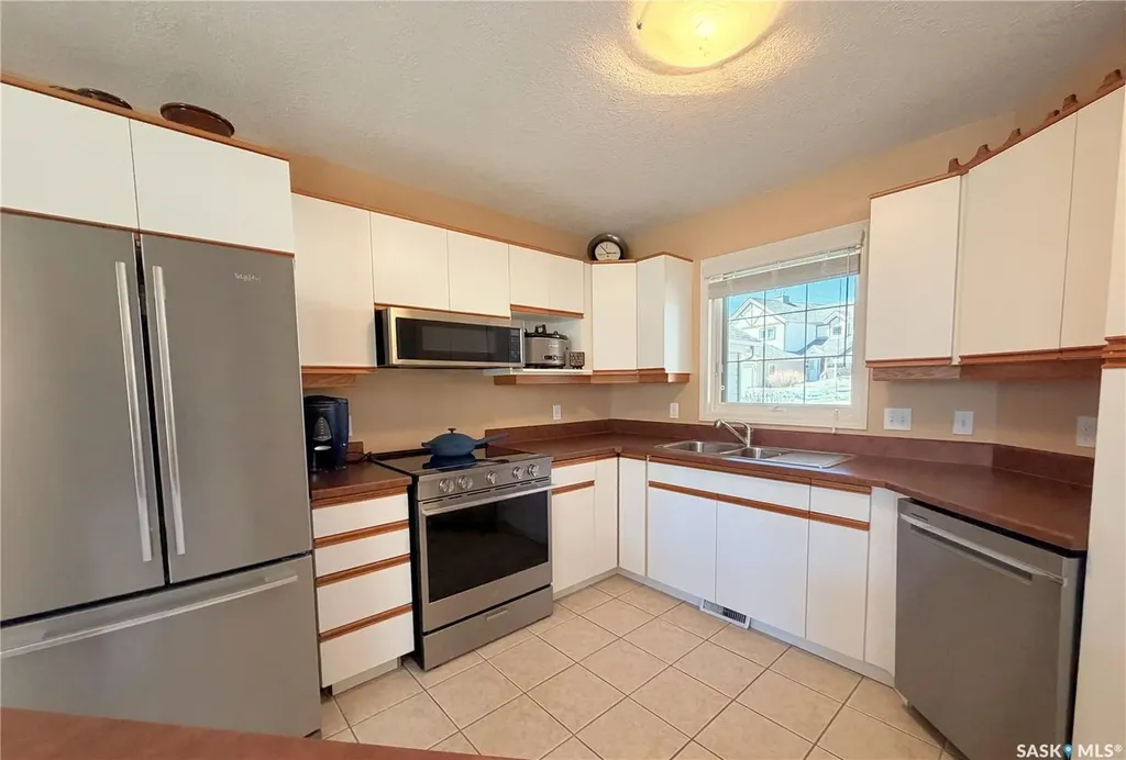 17 Eagle View Way Elk Ridge SK S0J 0N0