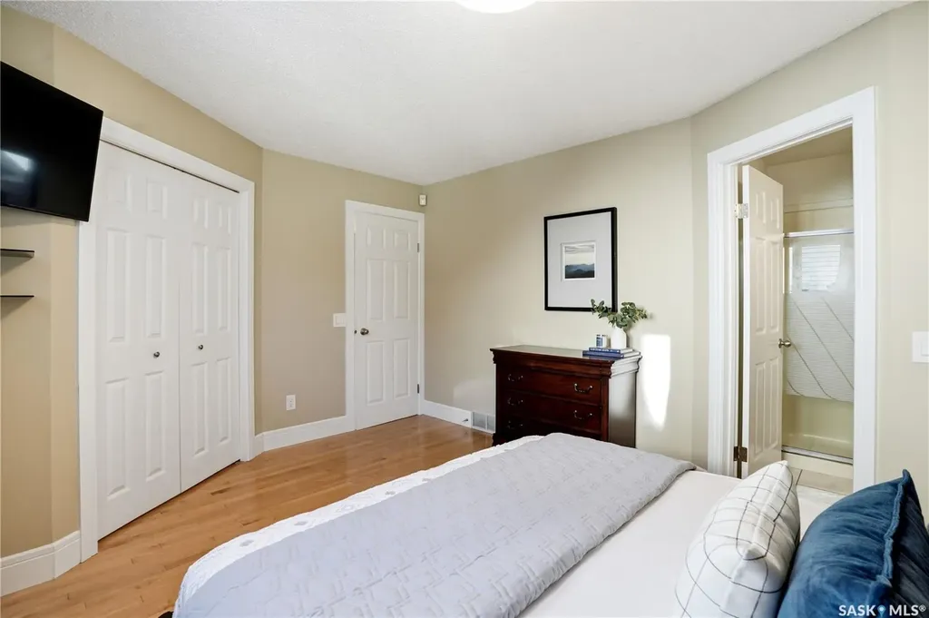 239 Scissons Court Saskatoon SK S7S 1C4