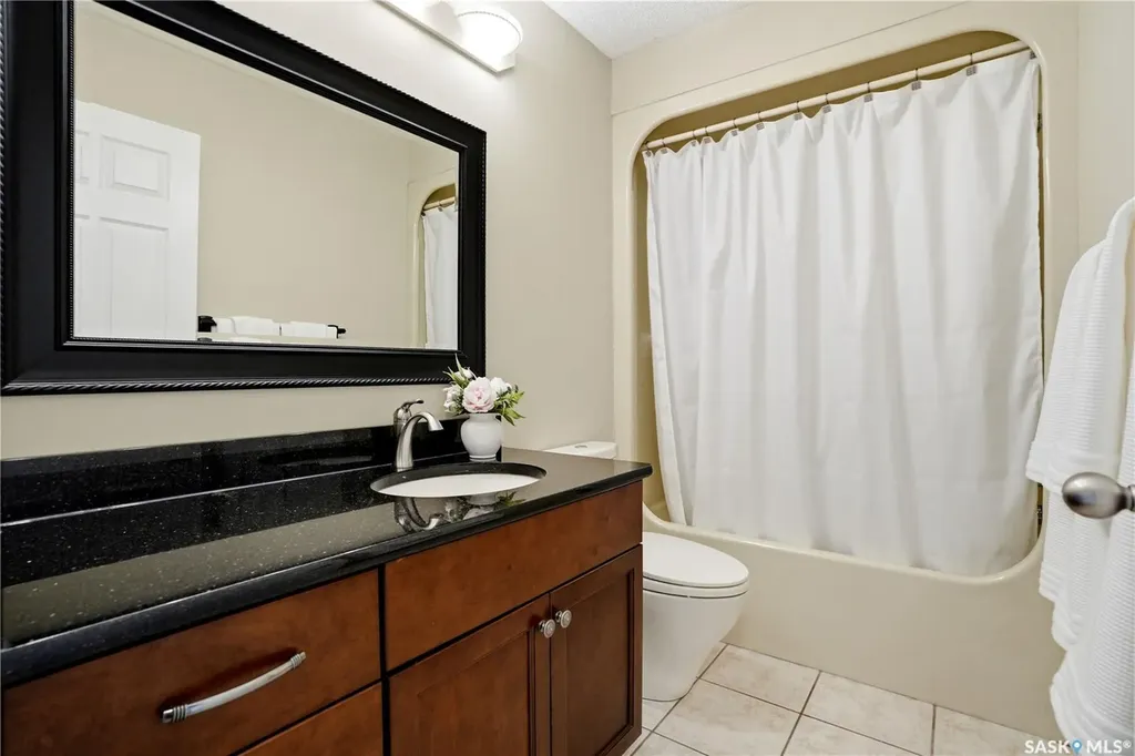 239 Scissons Court Saskatoon SK S7S 1C4