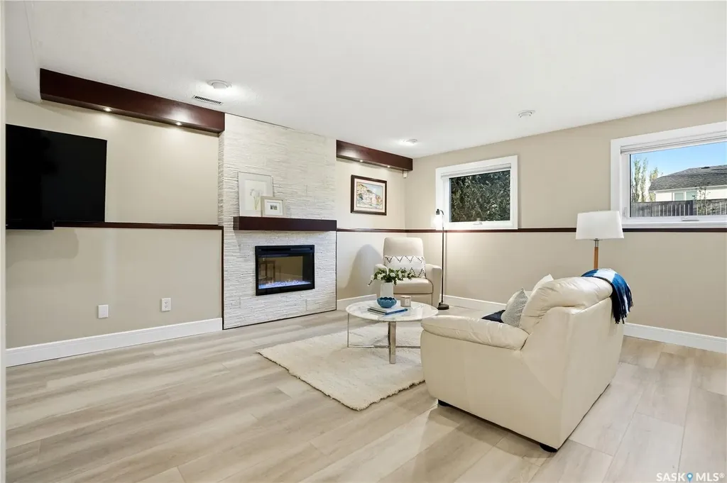 239 Scissons Court Saskatoon SK S7S 1C4