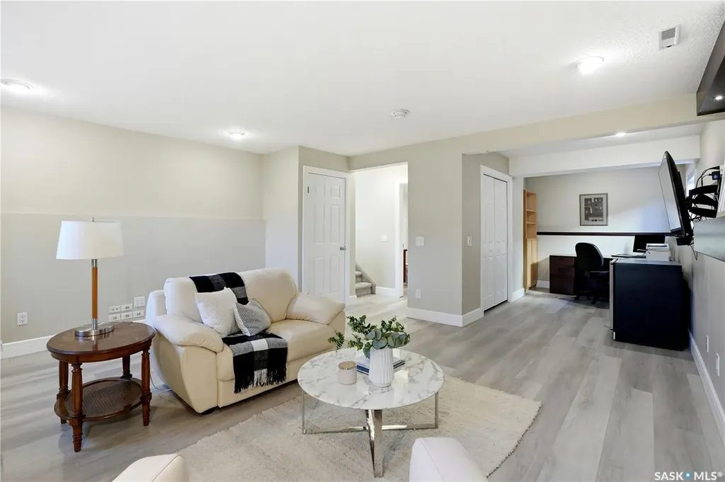 239 Scissons Court Saskatoon SK S7S 1C4