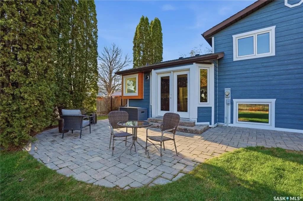 239 Scissons Court Saskatoon SK S7S 1C4