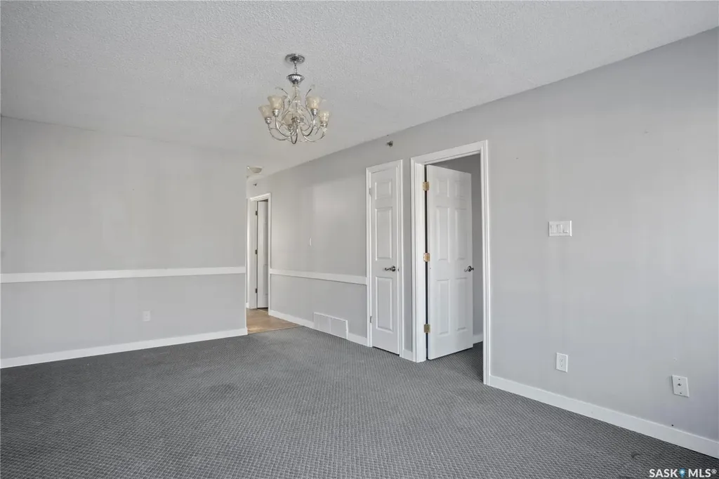 540 Wascana Street Regina SK S4R 4J2