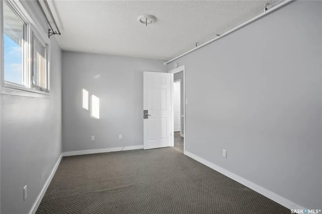 540 Wascana Street Regina SK S4R 4J2