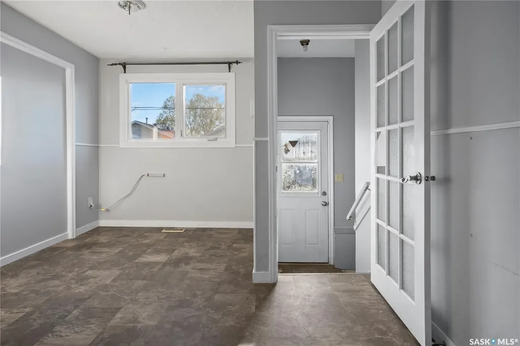 540 Wascana Street Regina SK S4R 4J2