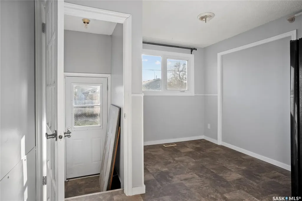 540 Wascana Street Regina SK S4R 4J2