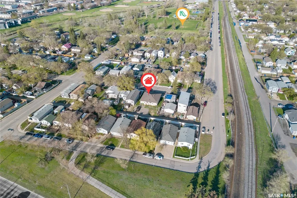 540 Wascana Street Regina SK S4R 4J2