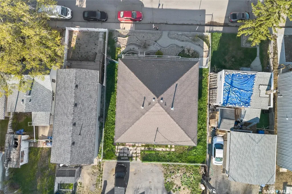 540 Wascana Street Regina SK S4R 4J2