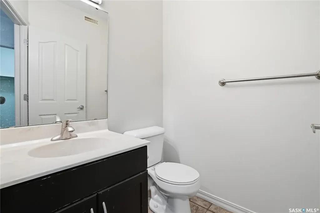 7111 Wascana Cove Drive Regina SK S4V 3G1