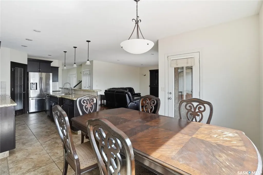 7111 Wascana Cove Drive Regina SK S4V 3G1