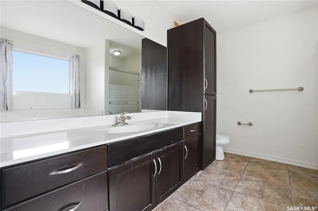 7111 Wascana Cove Drive Regina SK S4V 3G1