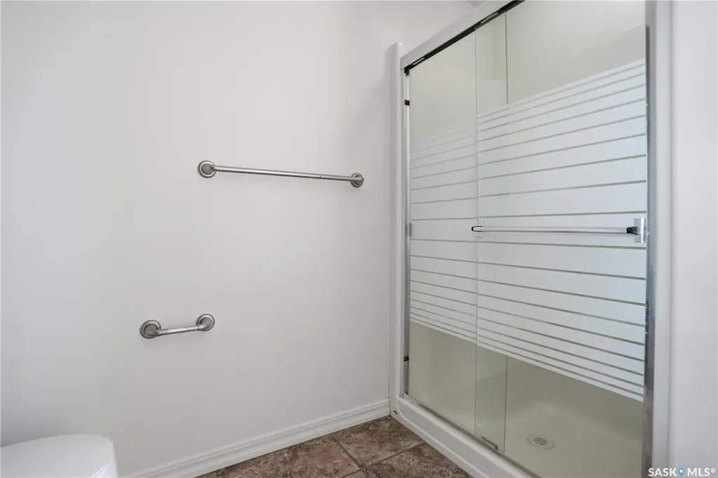 7111 Wascana Cove Drive Regina SK S4V 3G1