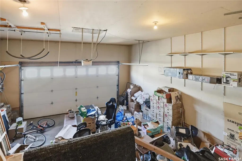 7111 Wascana Cove Drive Regina SK S4V 3G1