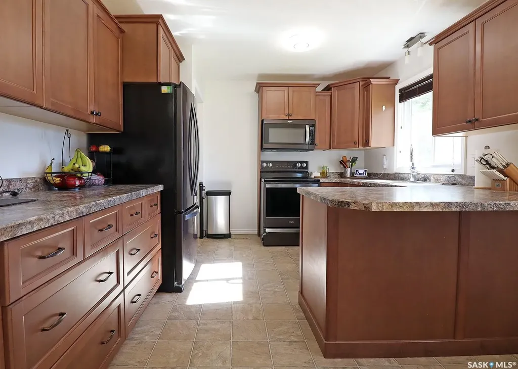 59 Alexandra Avenue Yorkton SK S3N 2J6