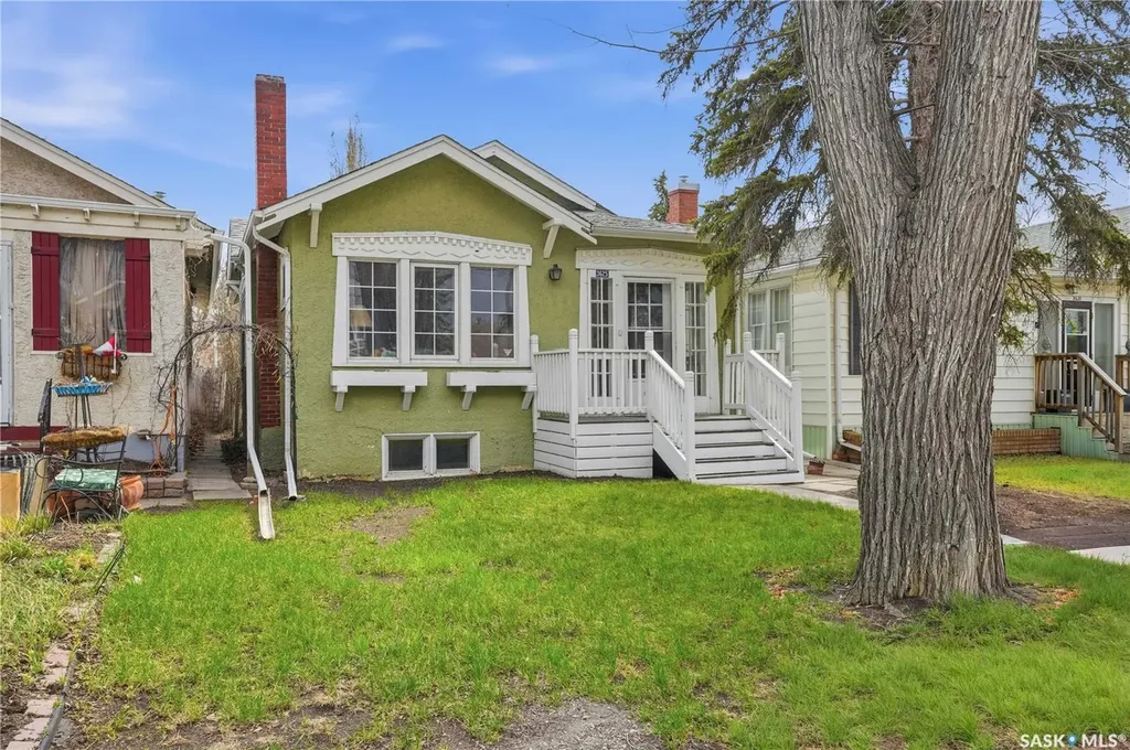 3625 Victoria Avenue Regina SK S4T 1M4