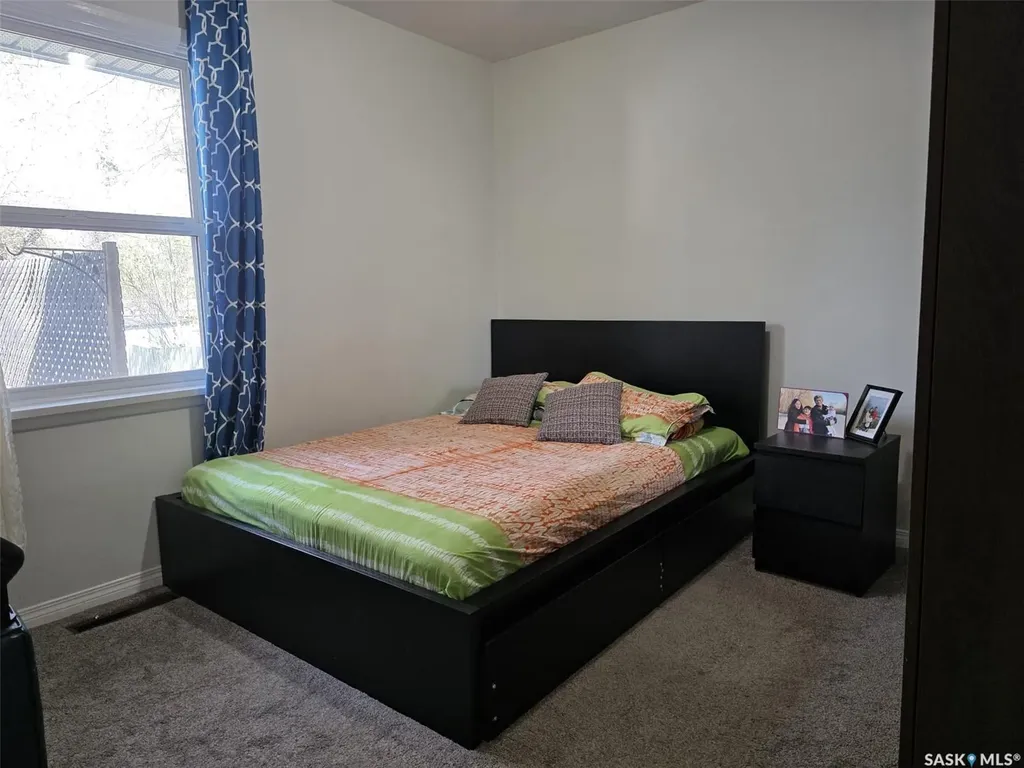 1116 Cumberland Avenue S Saskatoon SK S7H 2L7