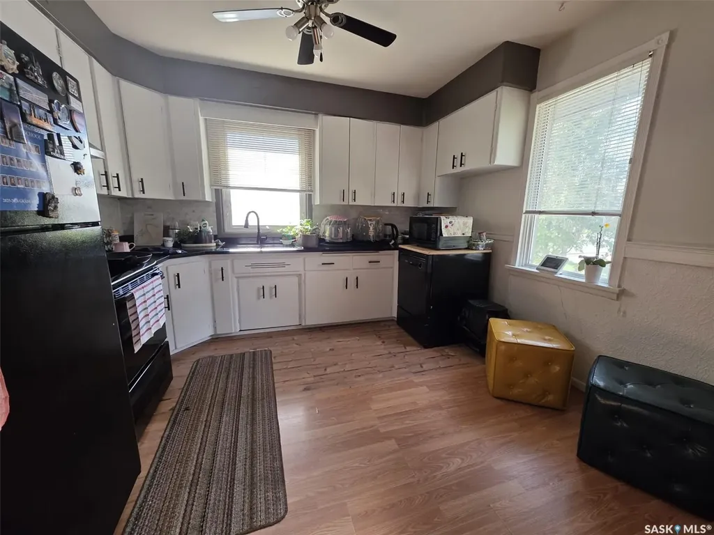 1116 Cumberland Avenue S Saskatoon SK S7H 2L7
