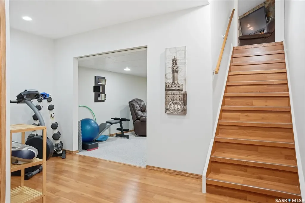 2403 Truesdale Drive Regina SK S4V 0W1