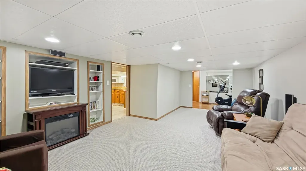 2403 Truesdale Drive Regina SK S4V 0W1