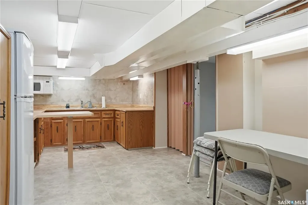 2403 Truesdale Drive Regina SK S4V 0W1