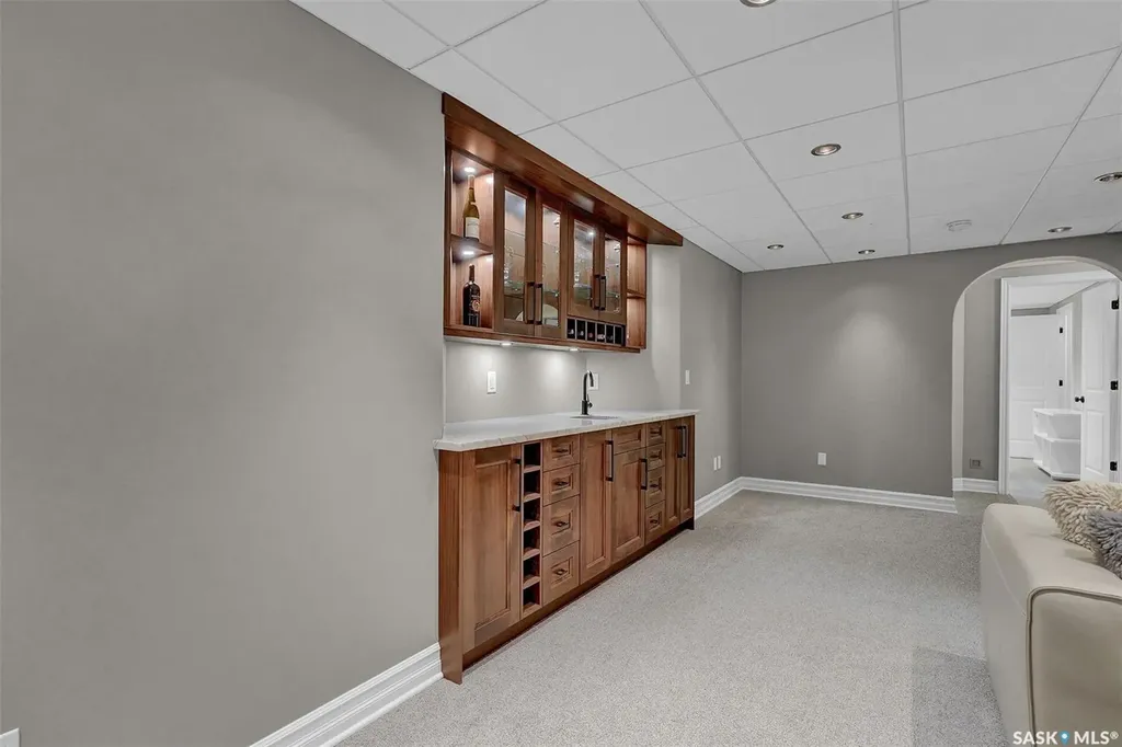 8531 Thurston Crescent Regina SK S4Y 1A2
