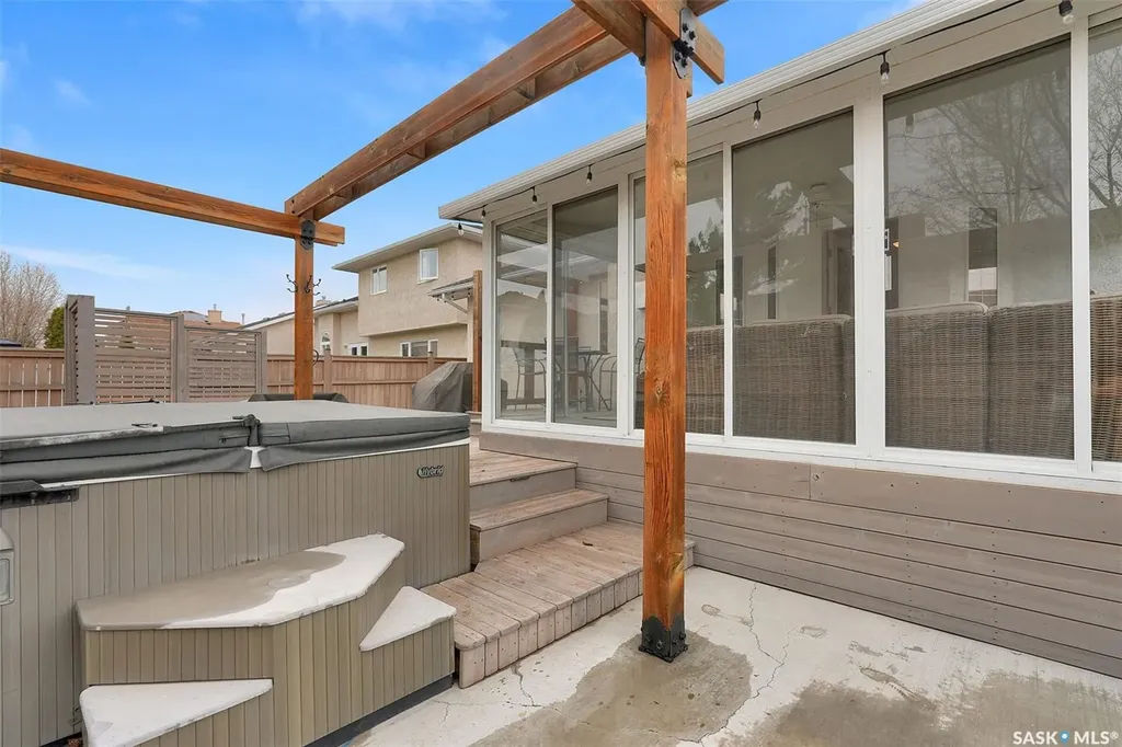 8531 Thurston Crescent Regina SK S4Y 1A2